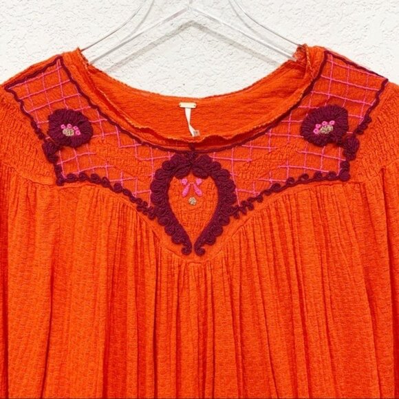 Free People Begonia Flower Embroidered Peasant Top - Picture 4 of 8